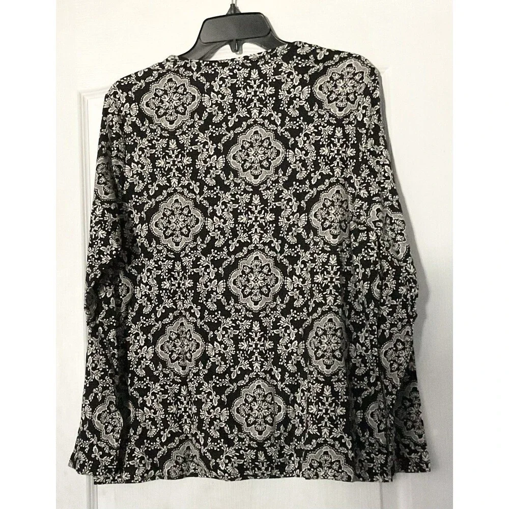 Croft & Barrow Women's Essential Long-Sleeve Crewneck Tee Size L, Black NWT - Picture 3 of 5